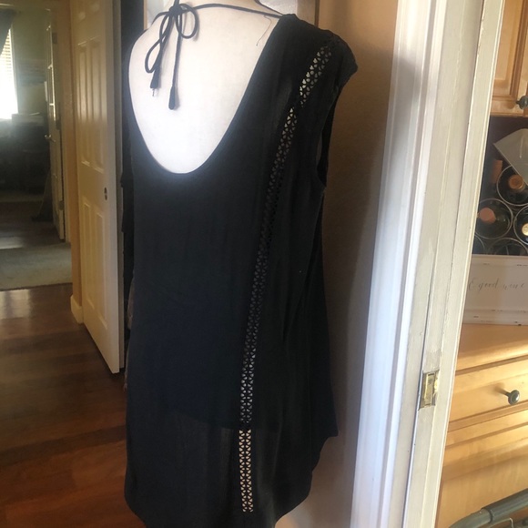 Black blouse - Picture 2 of 4